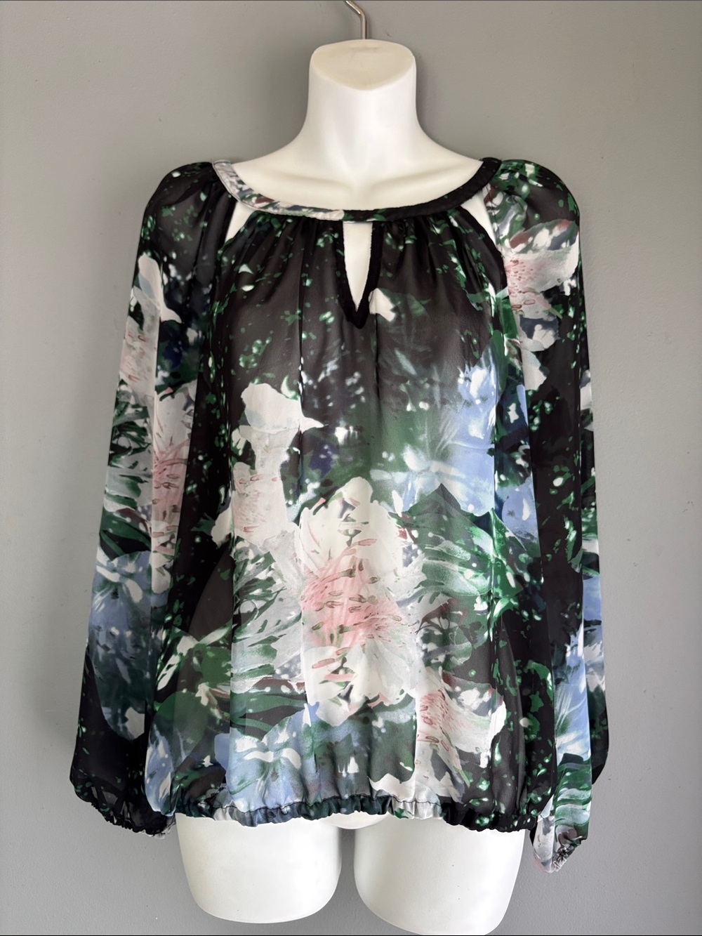 Jennifer Lopez Floral Sheer Blouse - M